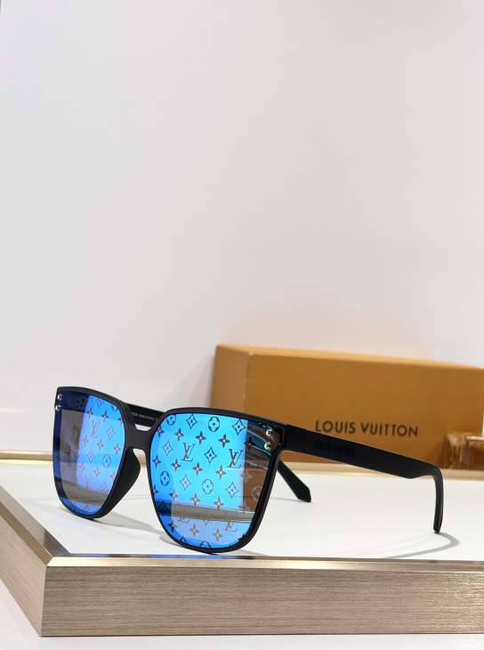 Picture of Louis Vuitton Sunglasses _SKUfw76323965fw